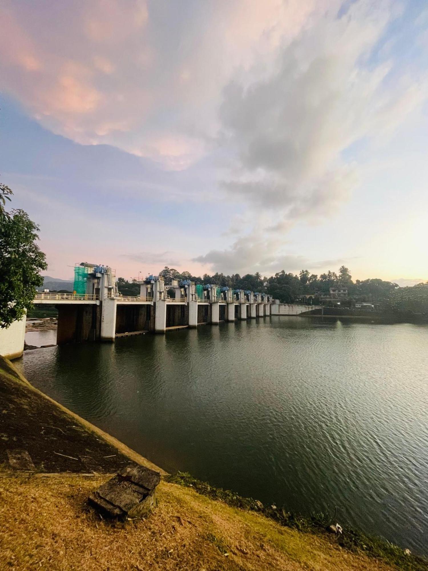 Mahaweli View Bungalow Канді Екстер'єр фото
